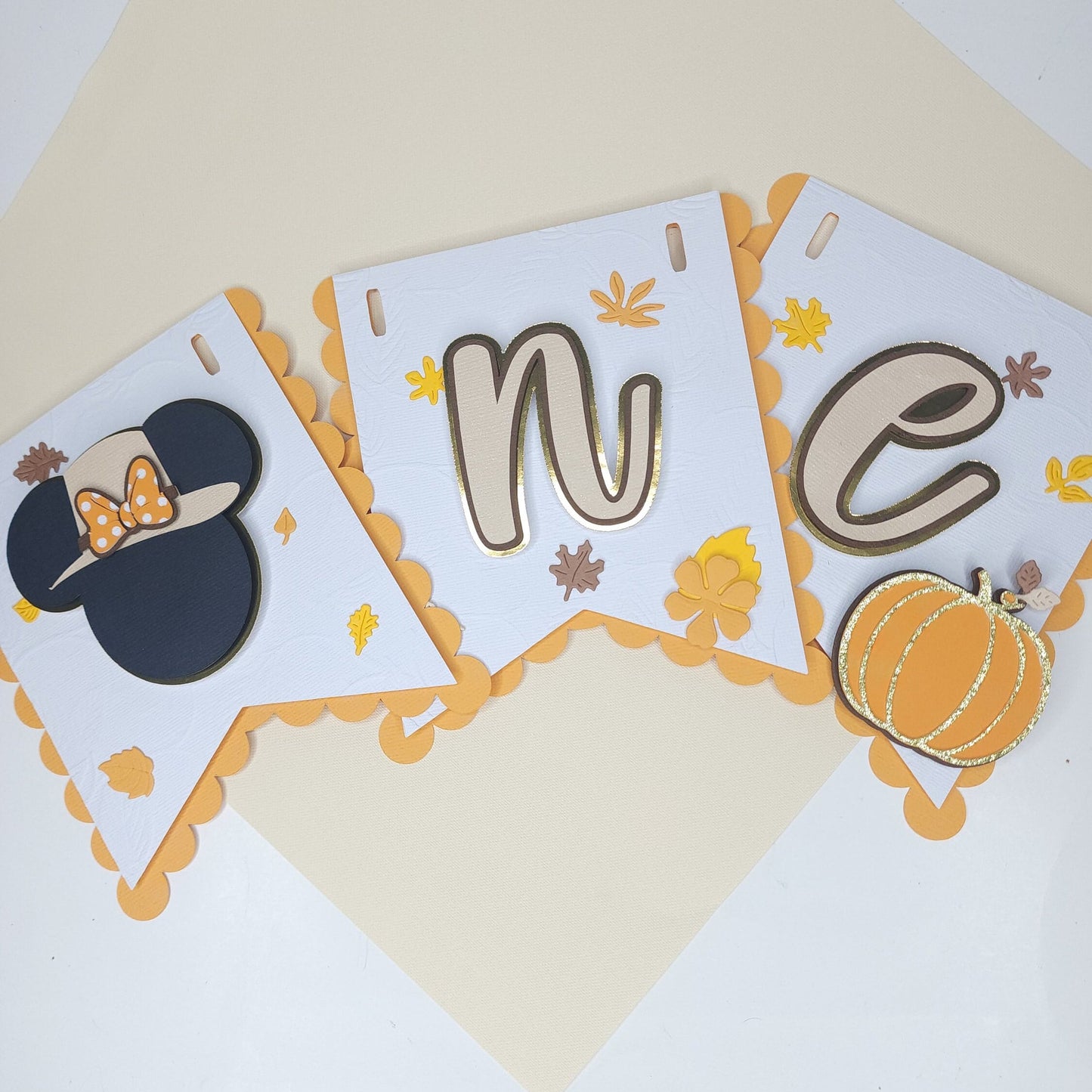 Thanksgivin Minnie Mouse Banner, Minnie Party Decorations, Thanksgivin Party Decorations, Minnie Mouse Fall Birthday Banner, One Thanksgivin